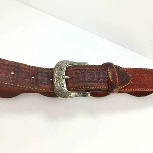 Vintage Western Leather Rodeo Belt With Silver Medallions Womans S/M............ main image 15